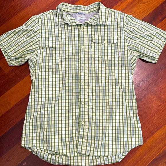 Columbia Plaid Button-Down Shirt short sleeve - Men’s Large L OmniWick - Picture 1 of 7